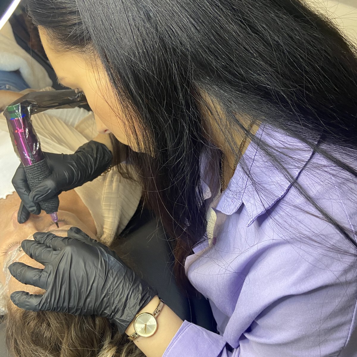 Permanent Make-up Behandlung in Dörpen – präzises Arbeiten an den Augenbrauen